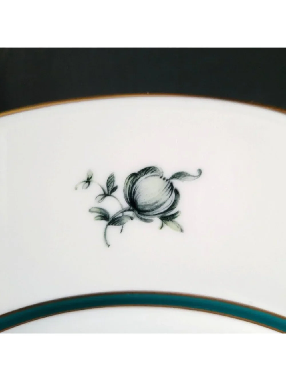 Vintage Royal Bayreuth Teal Tulip Dinner Plate 10.875